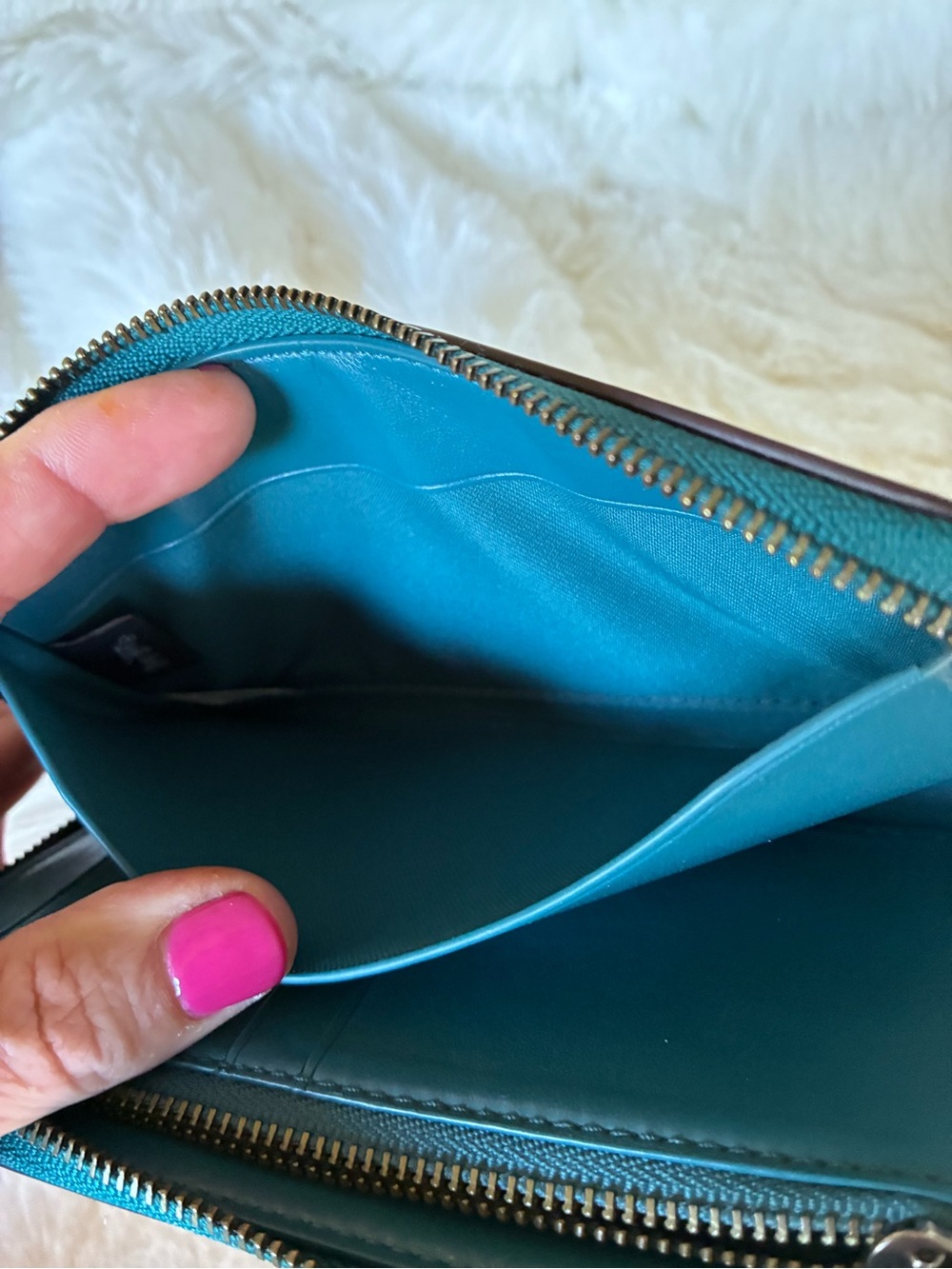 🦋AUTHENTIC RARE COACH BLUE BIRD METALLIC WALLET🦋 - Picture 4 of 7